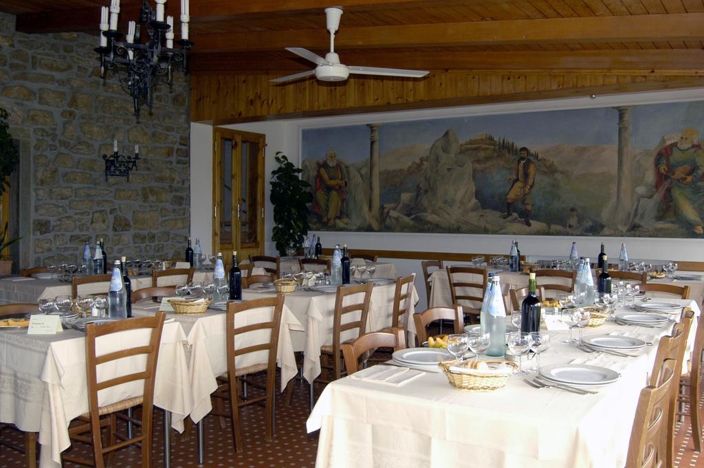 Buca Di Michelangelo Hotell Caprese Michelangelo Exteriör bild