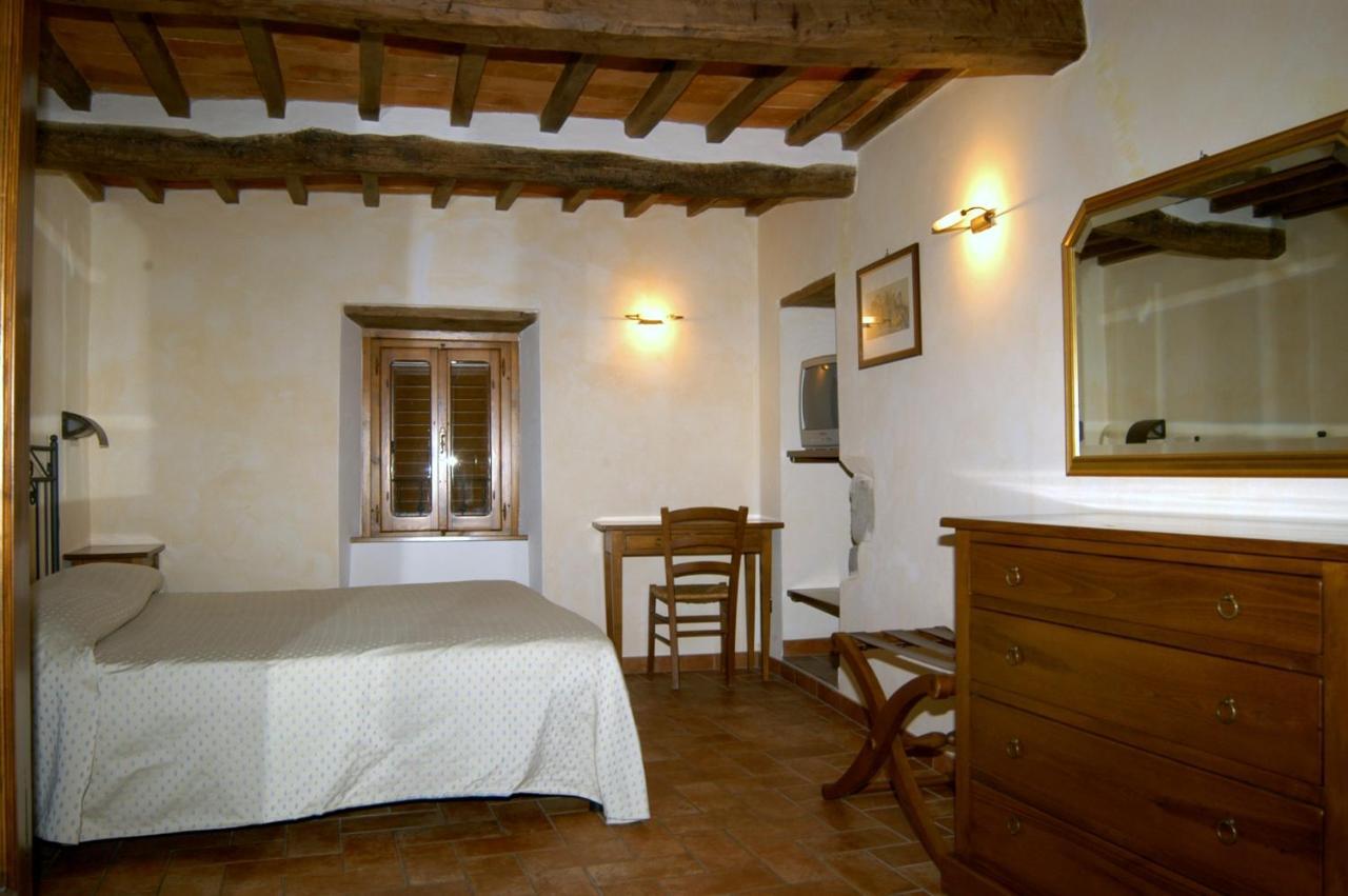 Buca Di Michelangelo Hotell Caprese Michelangelo Exteriör bild